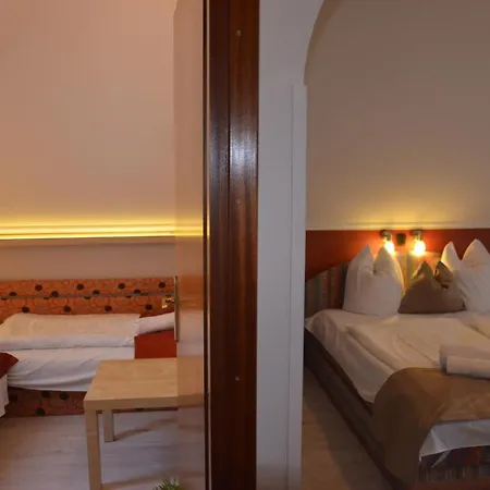 Hotel Adler Hotel & Restaurant