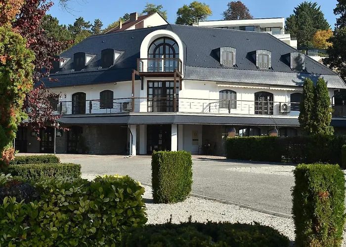 Adler & Wellness Hotel Tihany